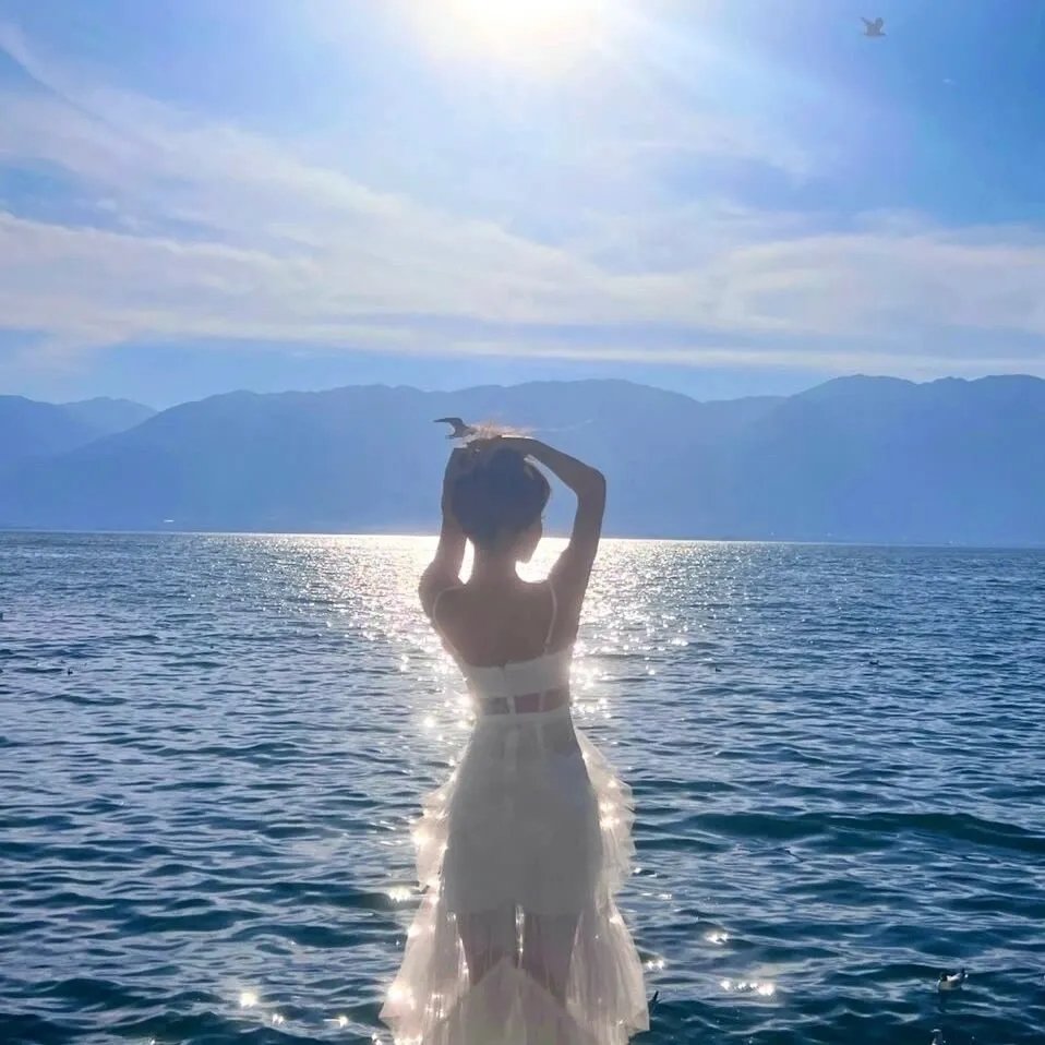 我们是谁 海报